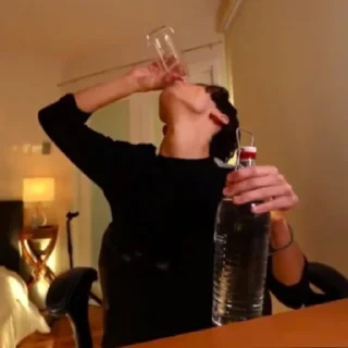 🍾