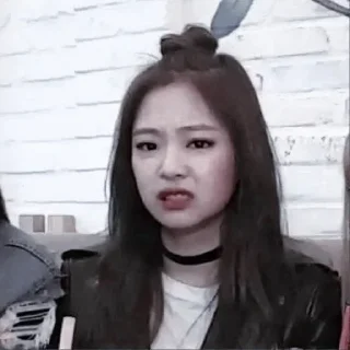 🥴