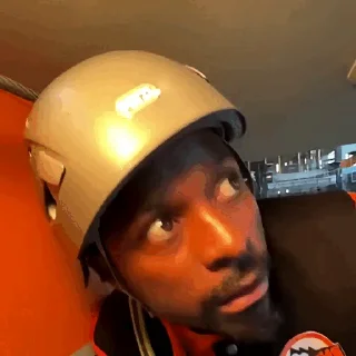 😢