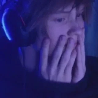 😱