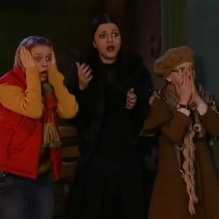 😱