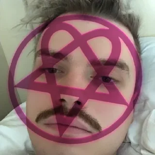 👹