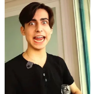 😡