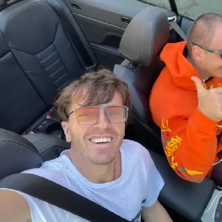 😃