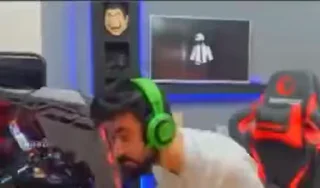 😂