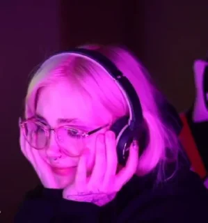 😭