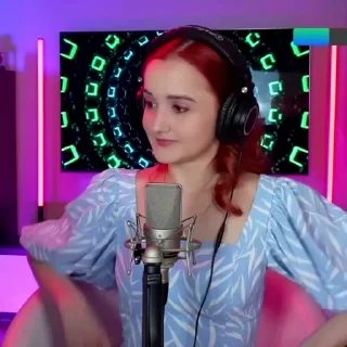 ✌