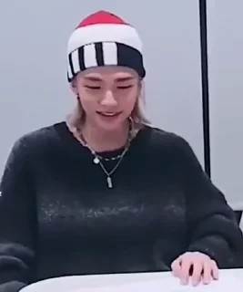 👺