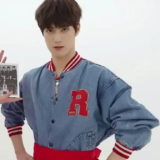 😠