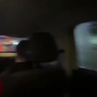 😡