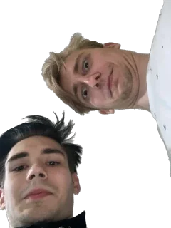 😳