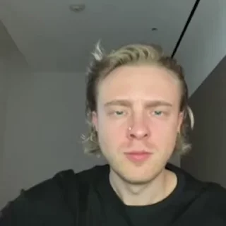 😐