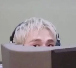 😶