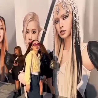 ✌️
