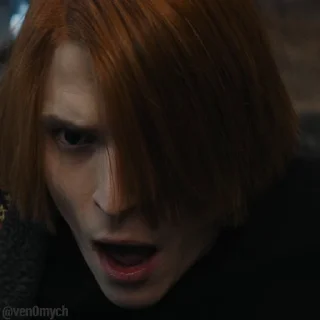 😨