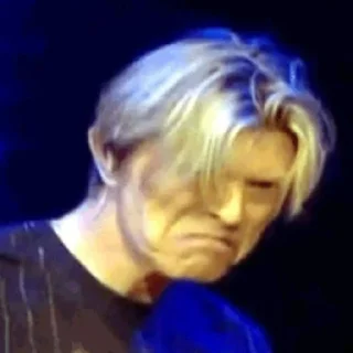 😠