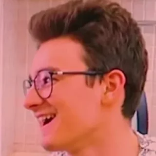 😈
