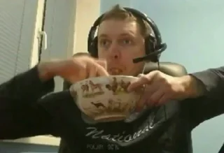 😋