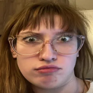 🤨