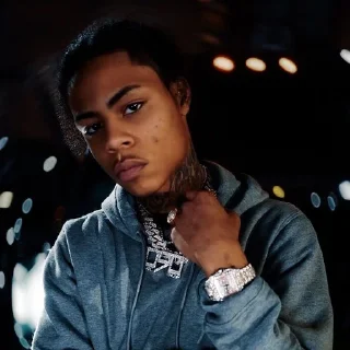 🤨
