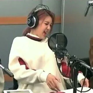 😝