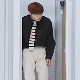 😠