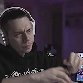 🎧