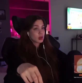 😘