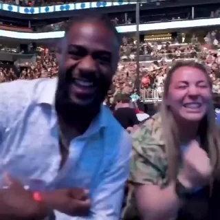😂