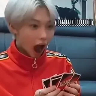 😱