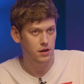 🥲