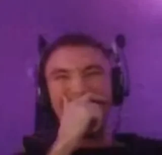 😭