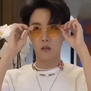 😎