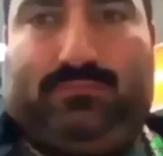 😐