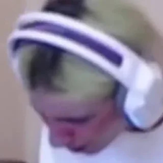 😐