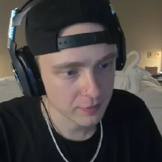 😶