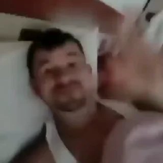 ✋