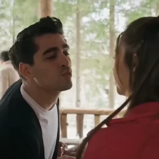 💋