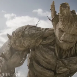 😠
