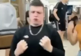 😎