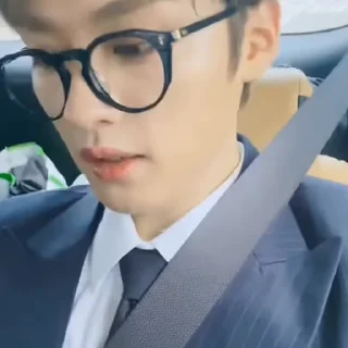🤩