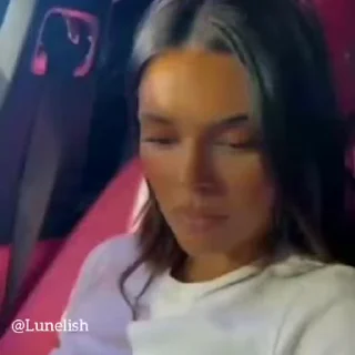 😐