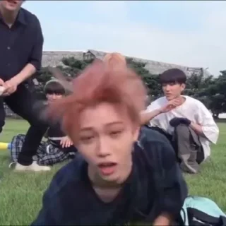 😳