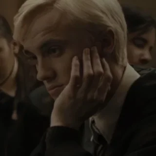 😔