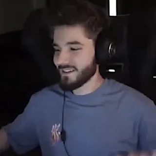 🕺