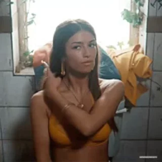 😐