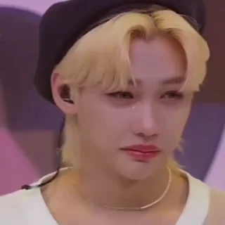 😭