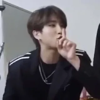🤫