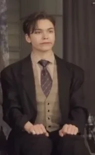 😐