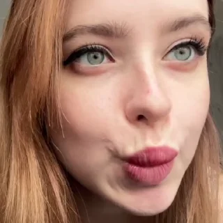 👀